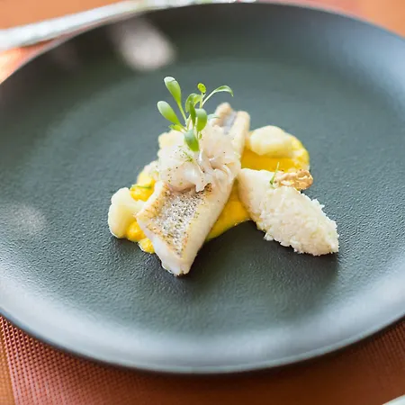 酒店 Schoenbuehl & Restaurant Thun 3*