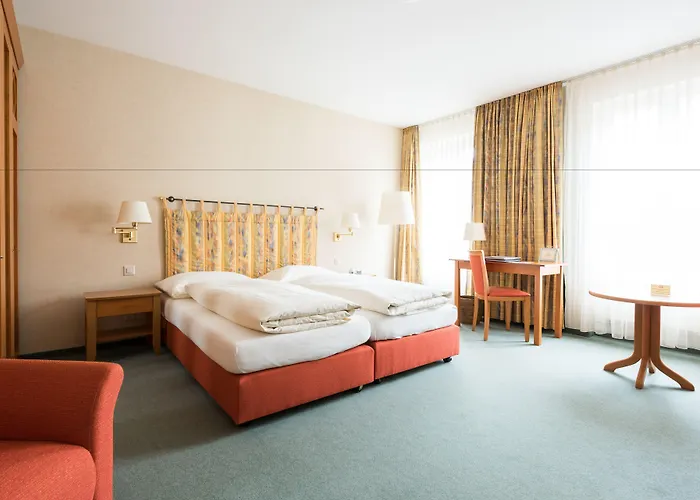 Schoenbuehl & Restaurant Thun Hotel 3*