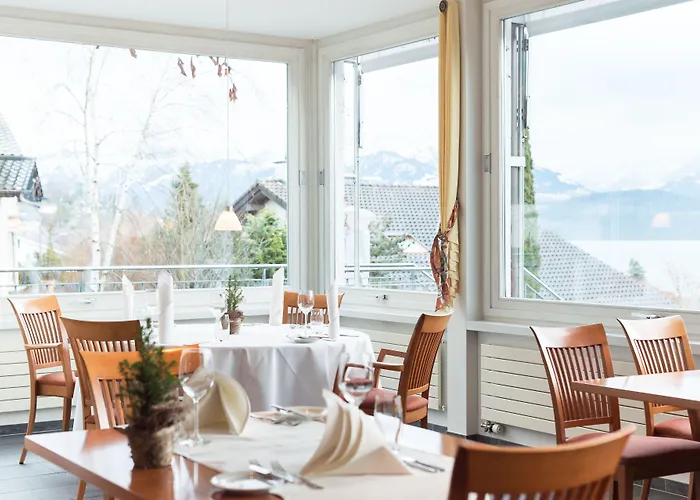 Schoenbuehl & Restaurant Thun Oberhofen