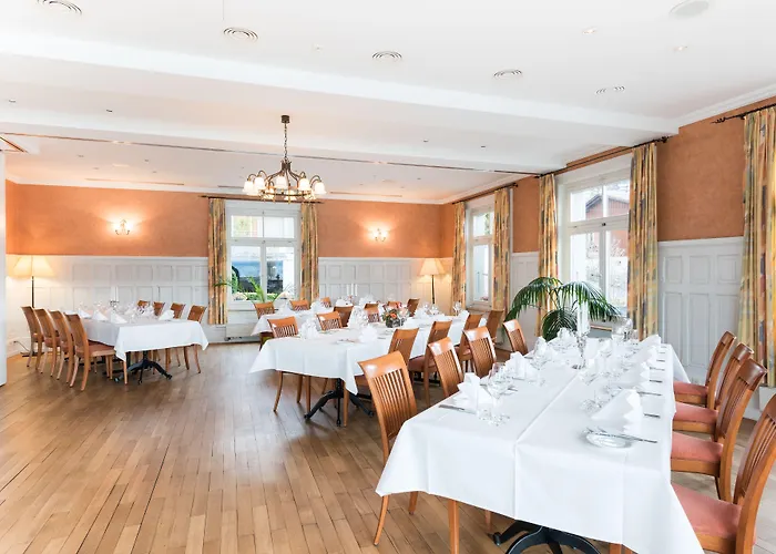 Schoenbuehl & Restaurant Thun فندق 3*