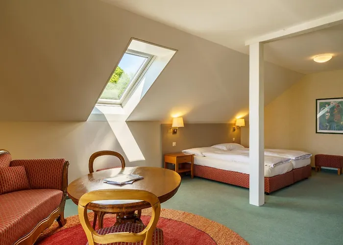 Schoenbuehl & Restaurant Thun Hotel Oberhofen