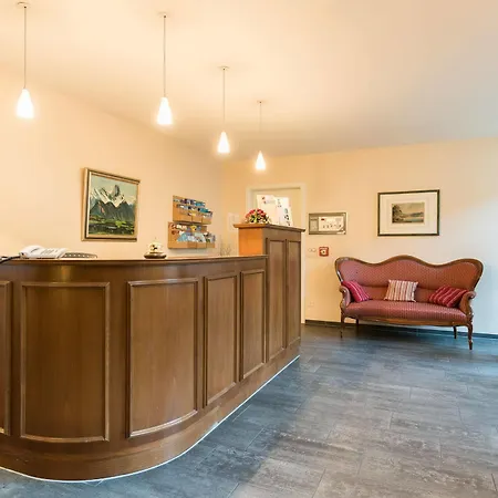 Schoenbuehl & Restaurant Hotel 3*
